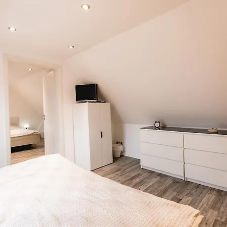 Strandbrise Semesterbostad Wurster Nordseekuste